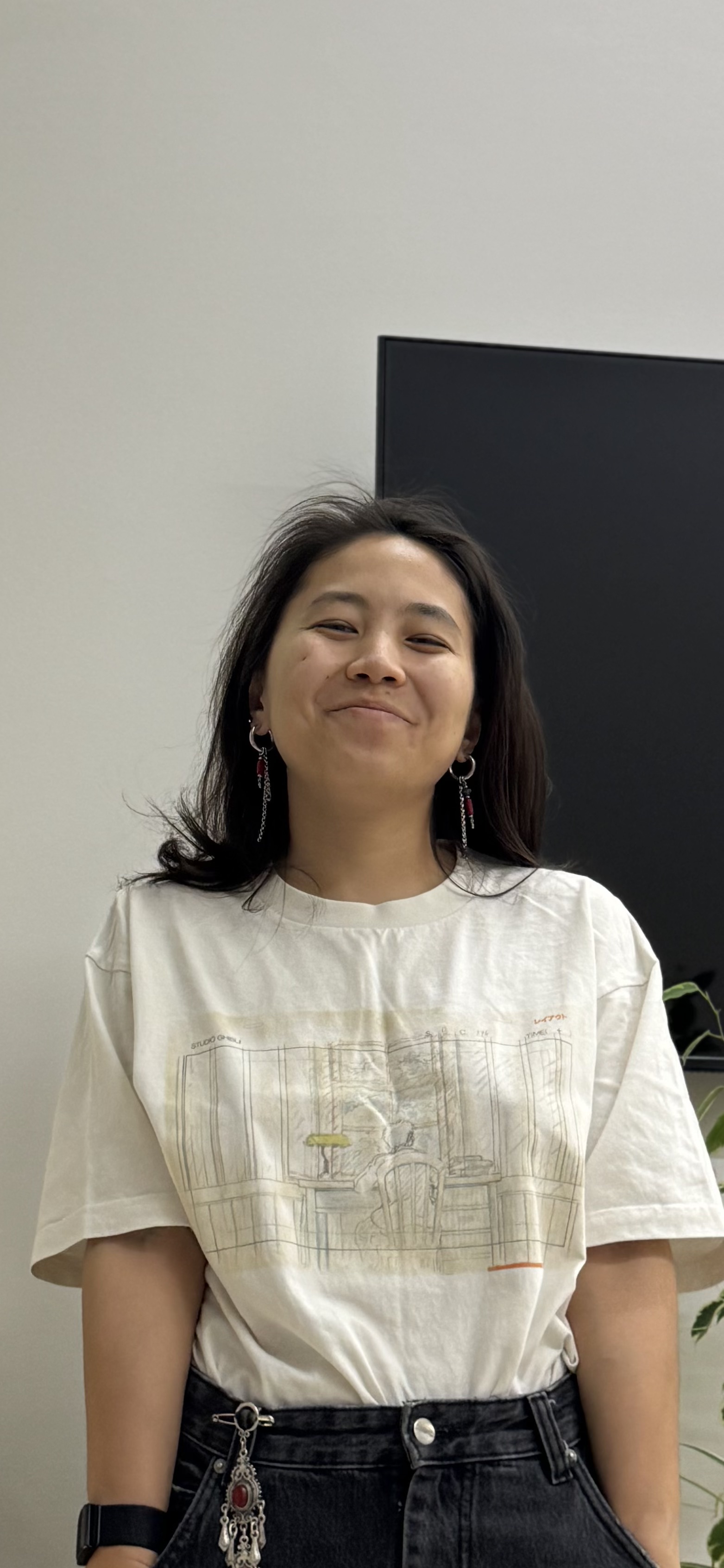 Aijan Amanbekova smiling